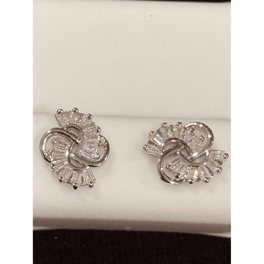 AJ USA Stainless Steel Baguette Crystal Interlocking Swirl Stud Earrings NWT
